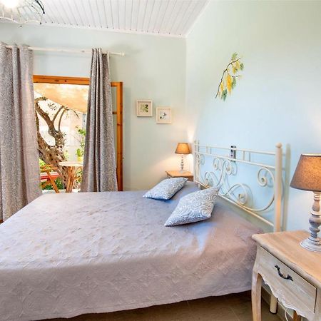 Harry'S Studios 1 Гайос Экстерьер фото